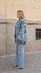 Cárdigan oversize de punto grueso con mangas abullonadas