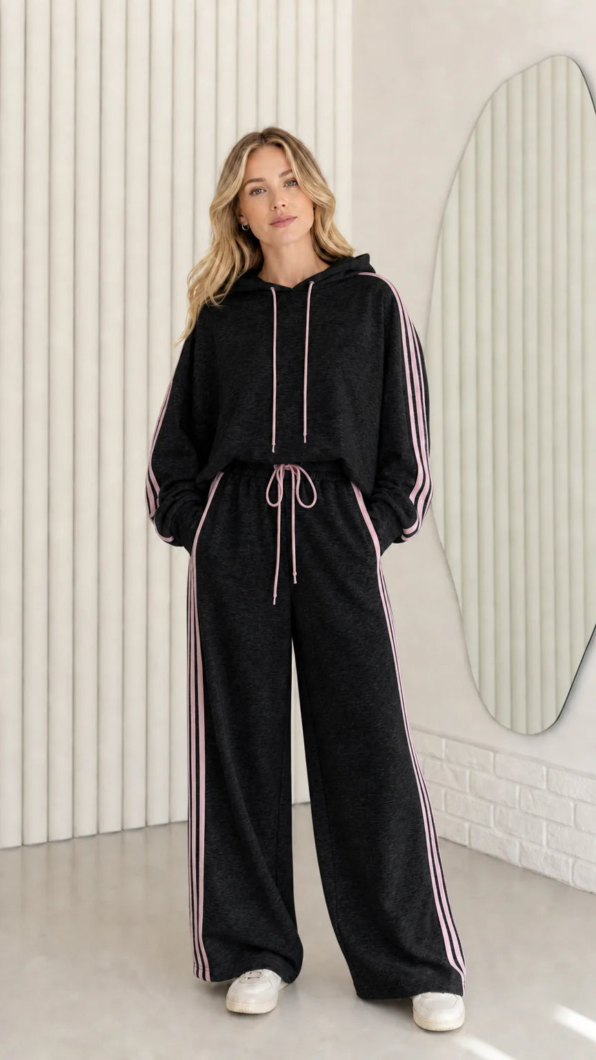 Conjunto de chándal con sudadera de rayas y pantalón ancho
