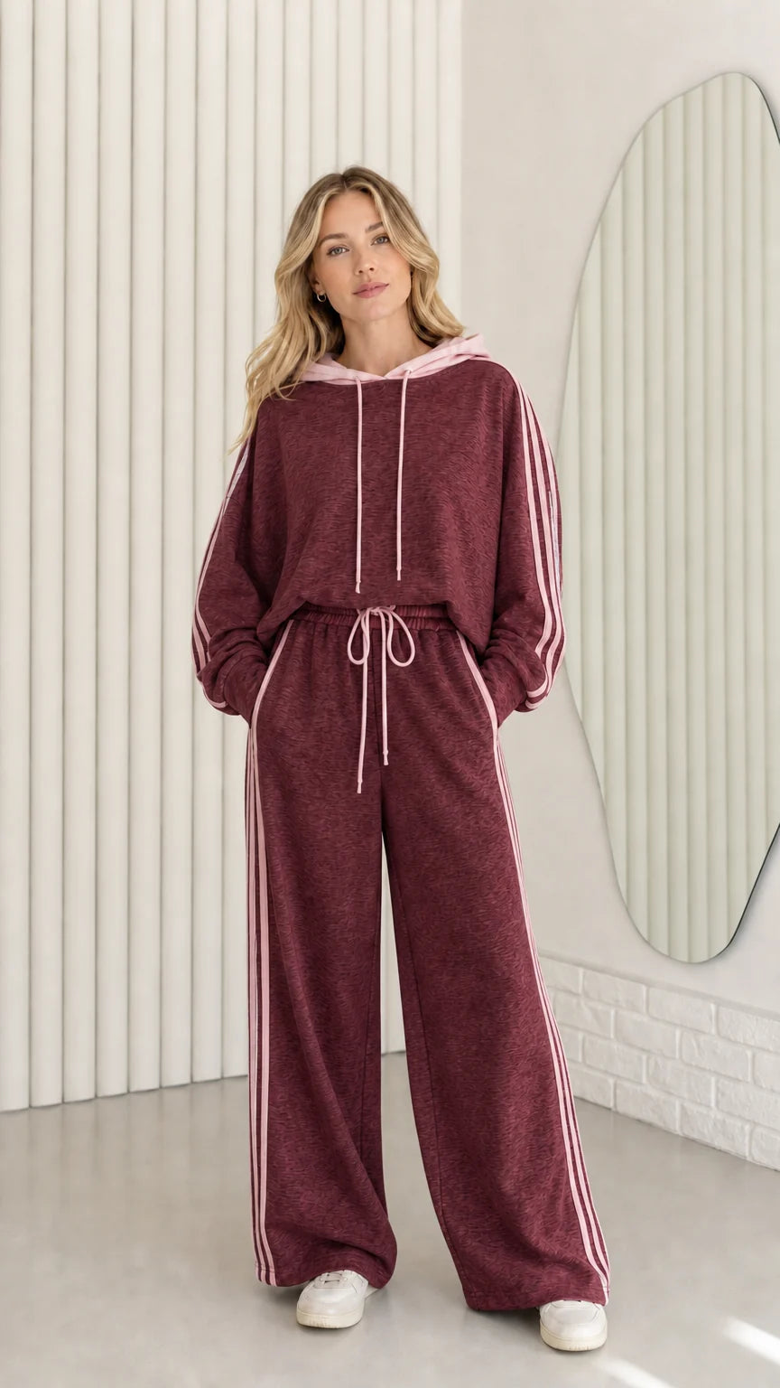 Conjunto de chándal con sudadera de rayas y pantalón ancho