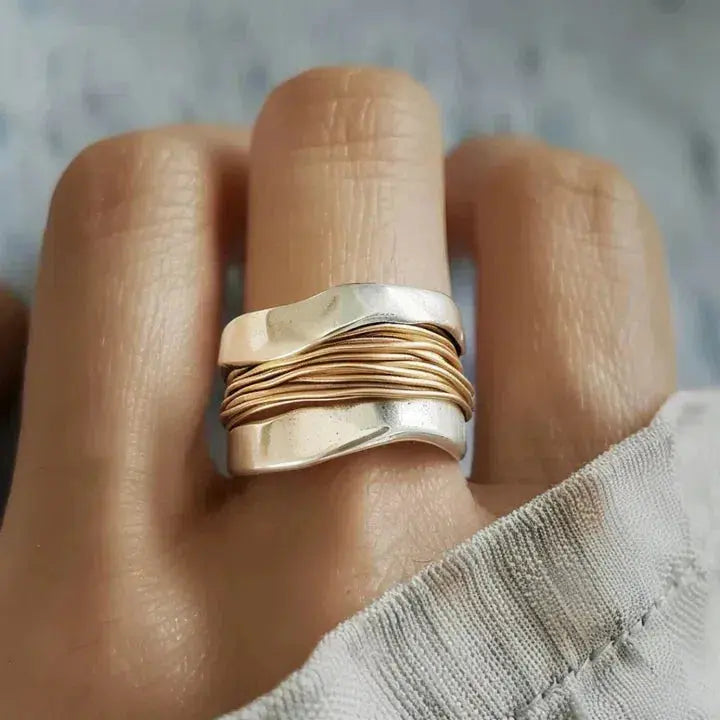 Anillo Esculpido Elegante