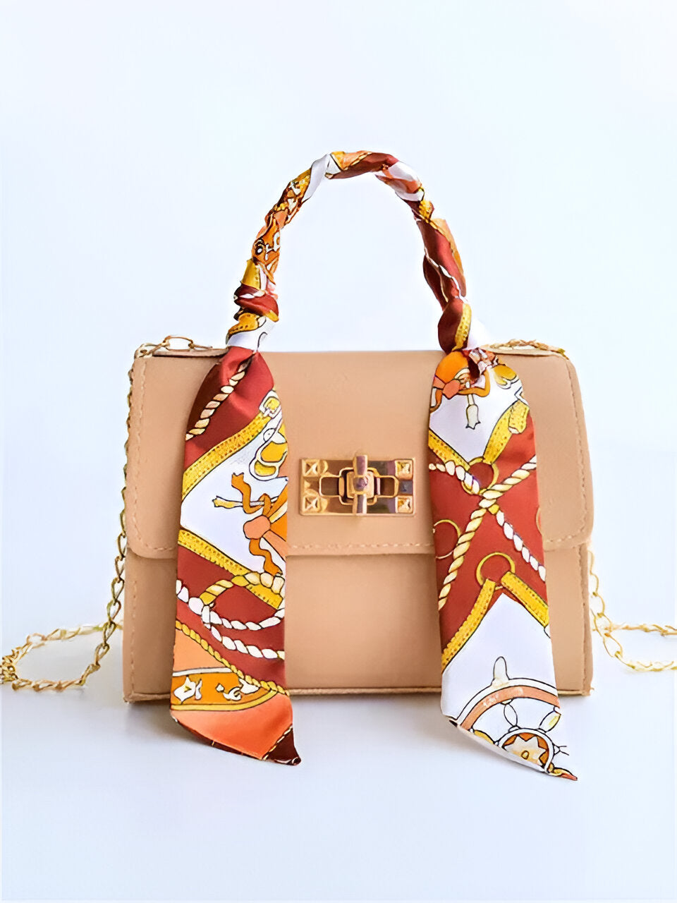 Bolso de Mano con Pañuelo y Cadena