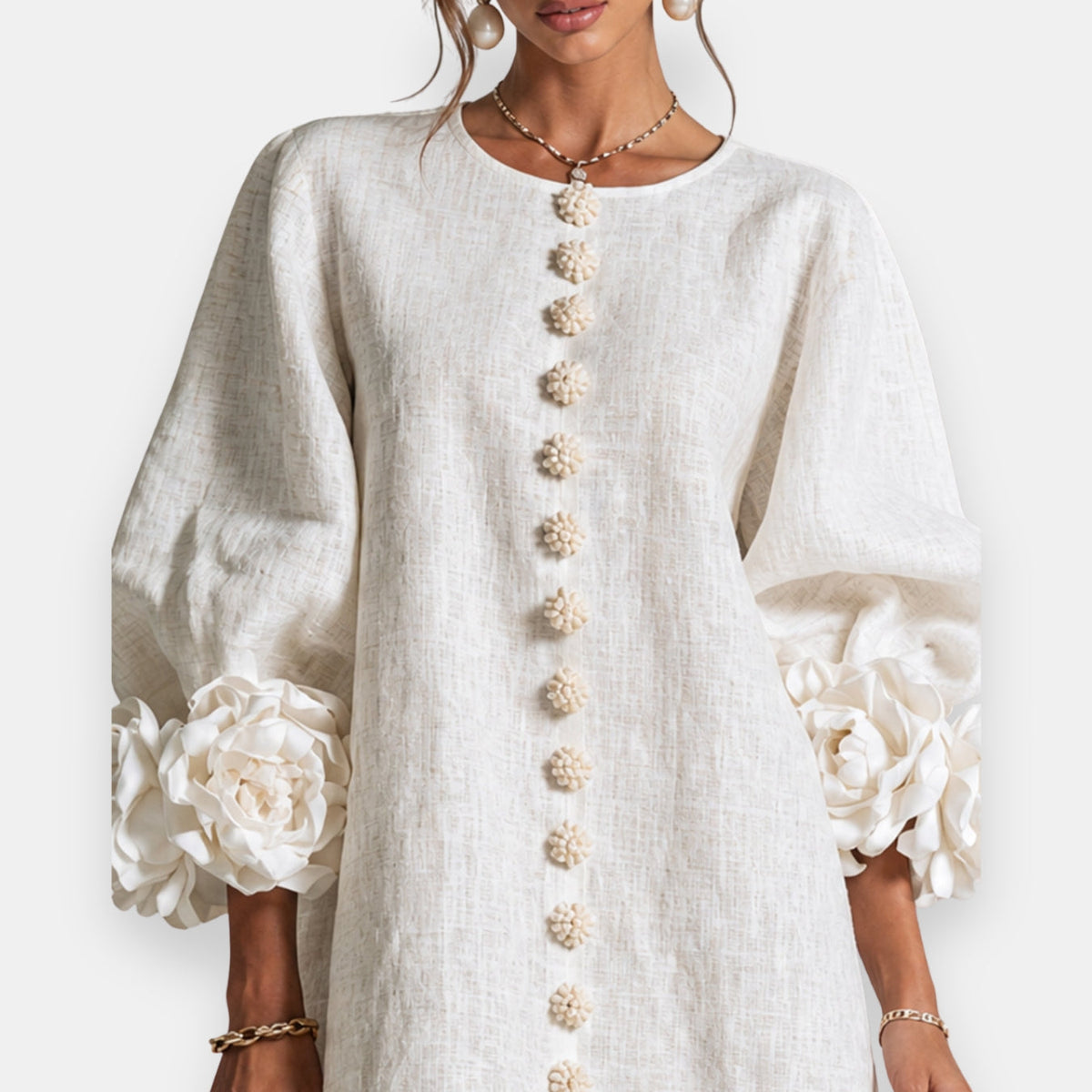 Vestido con estampado floral en relieve