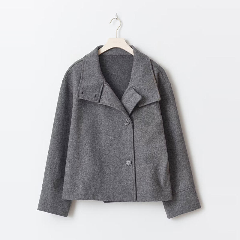 Chaqueta corta elegante y lujosa de doble botonadura