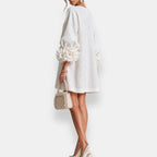 Vestido con estampado floral en relieve