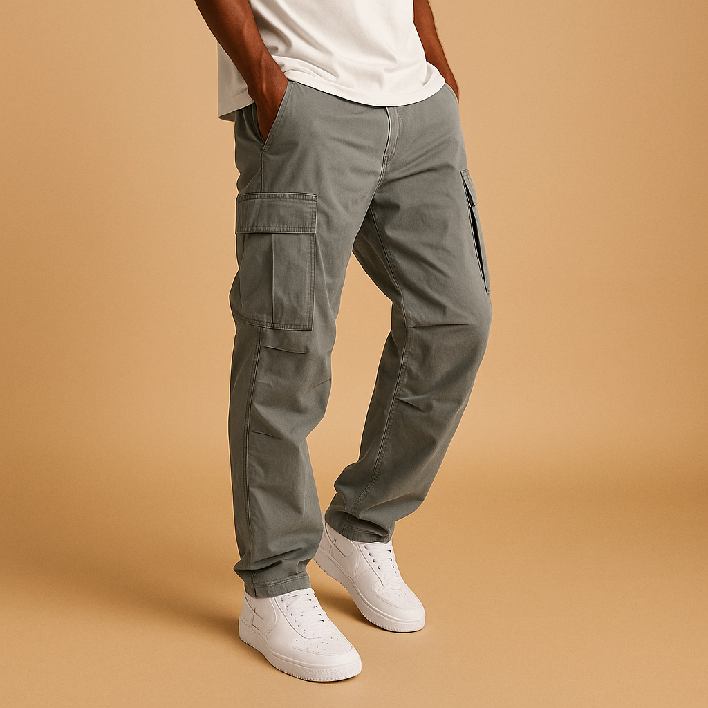 Pantalones cargo jogger de hombre con bolsillos.