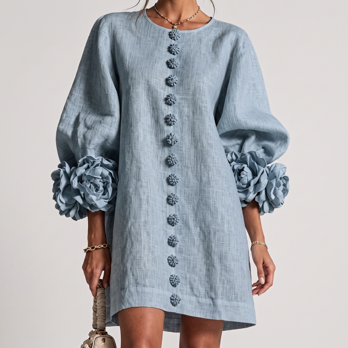 Vestido con estampado floral en relieve